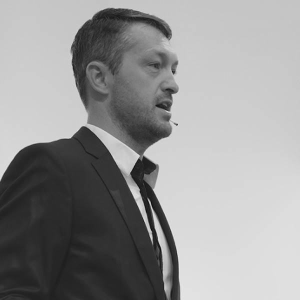 Pavel Opluštil